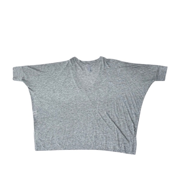 EMMA & SAM GRAY V NECK SHORT SLEEVE LOOSE FIT BOXY TOP - Picture 8 of 11